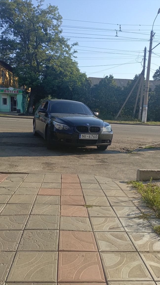 Продам автомобиль БМВ е61