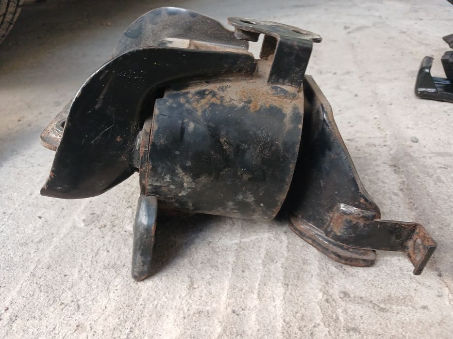 Подушки двигателя хюндай гетс