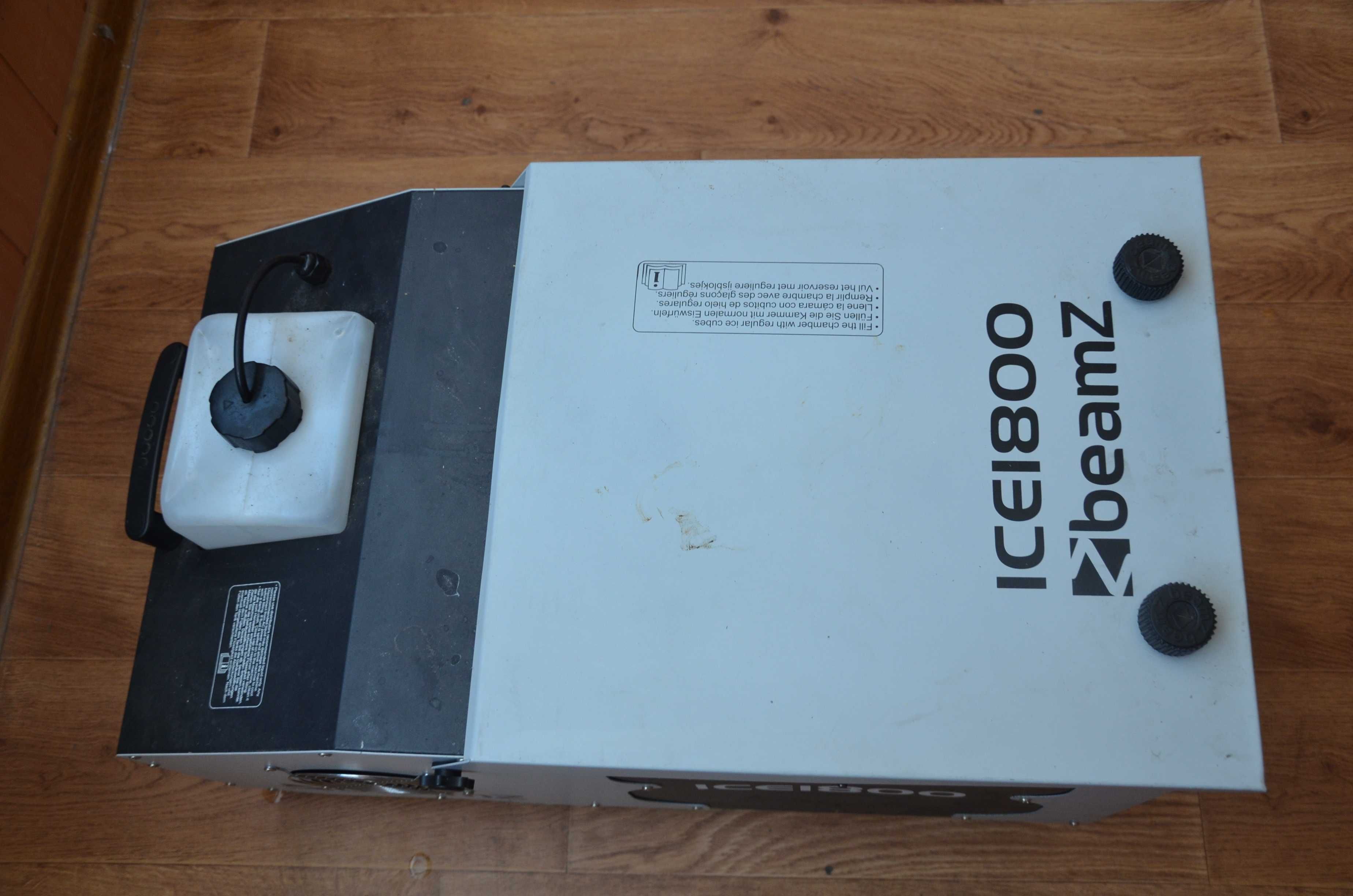 Генератор дима Beamz ice 1800