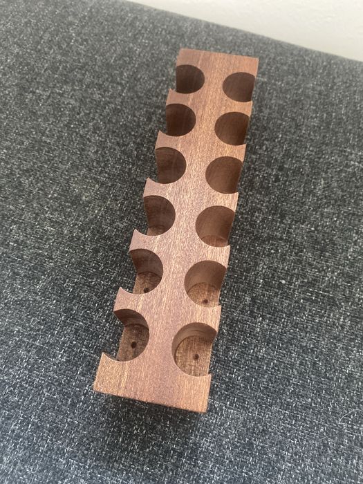 Stojak doterra na rollony