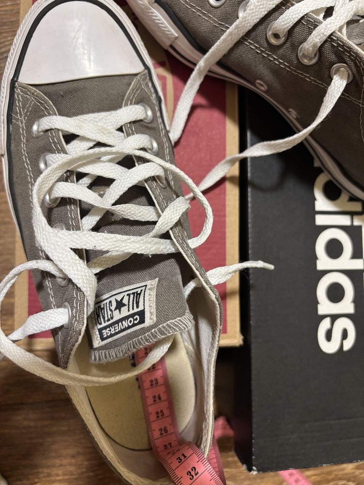 Взуття:конверсы converse ,венсы vans ,босоніжки ,сандалі б/у в гарному