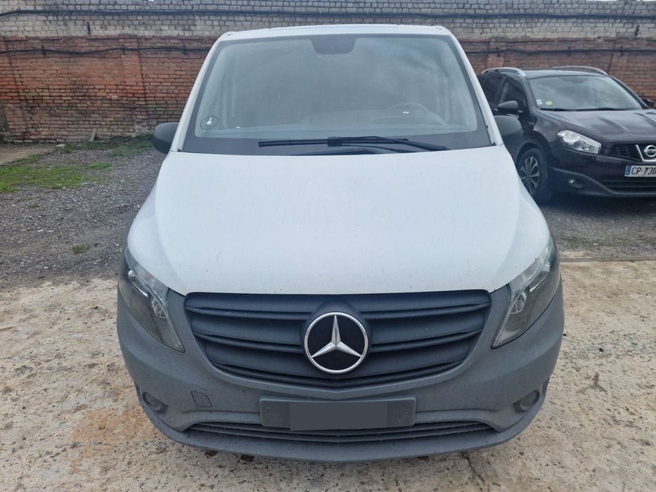 Mercedes W447 Передні фари Передні фари LED (V-class дизайн 2 шт)