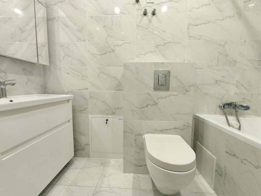 В Продажу триповерховий Таунхаус з ремонтом, ГАЗ, 105 м²