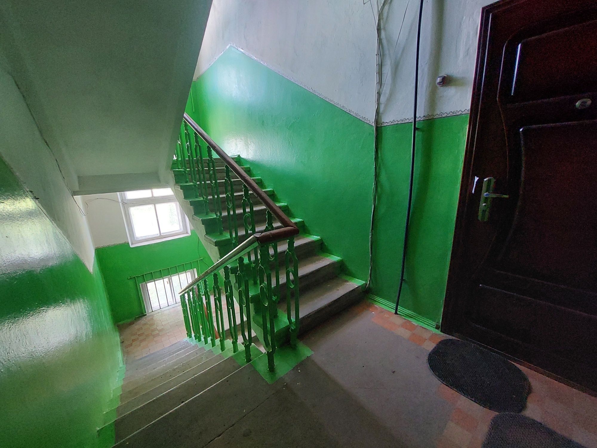 Продаж 2 кімн квартири 43,7м2 пл. Франка м. Борислав
