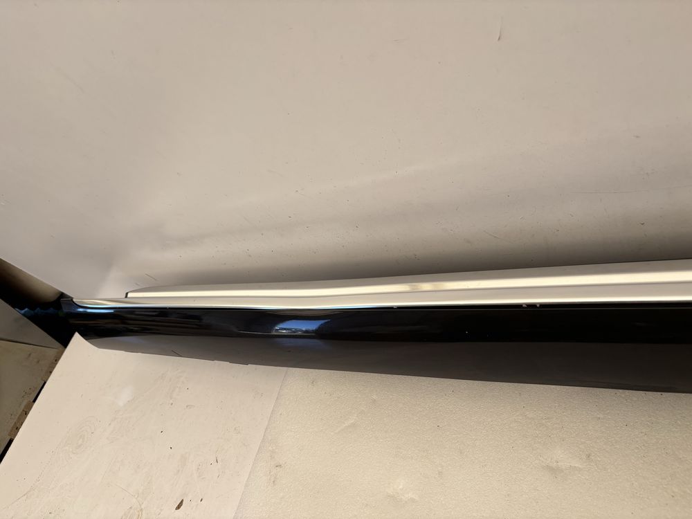 Audi A8 D4 4H0 listwa progowa prawa chrom nakładka na próg prawy