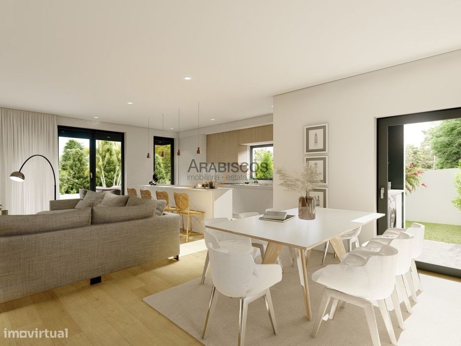 Moradia T4 em Construção - Piscina - Barbecue - Sesmarias - Alvor - Al