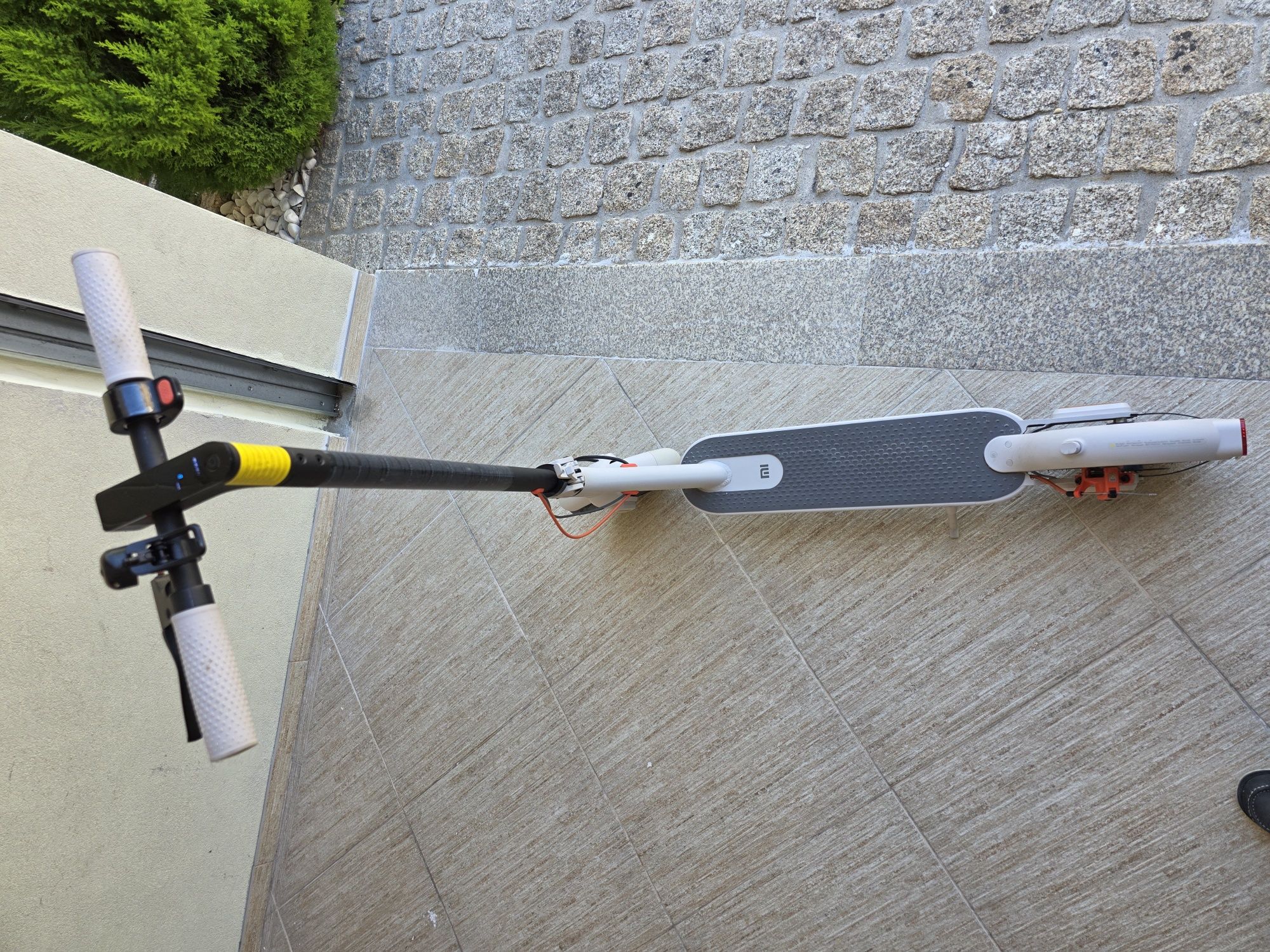 Trotinete Mi Electric Scooter3