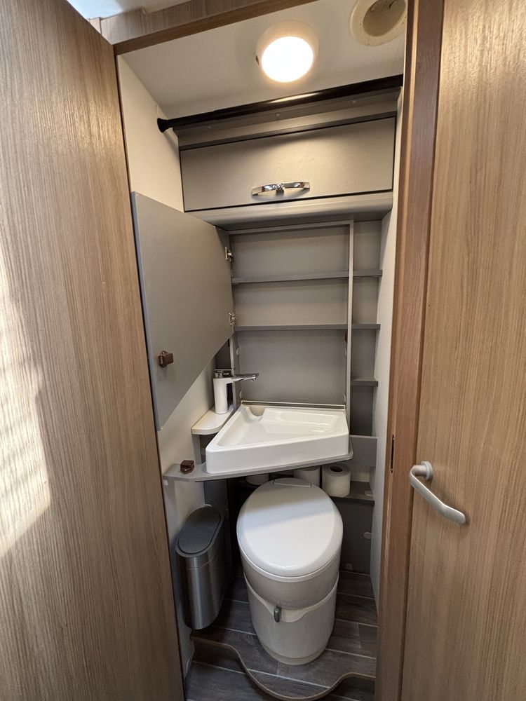 Adria Twin 640 SPX Campervan