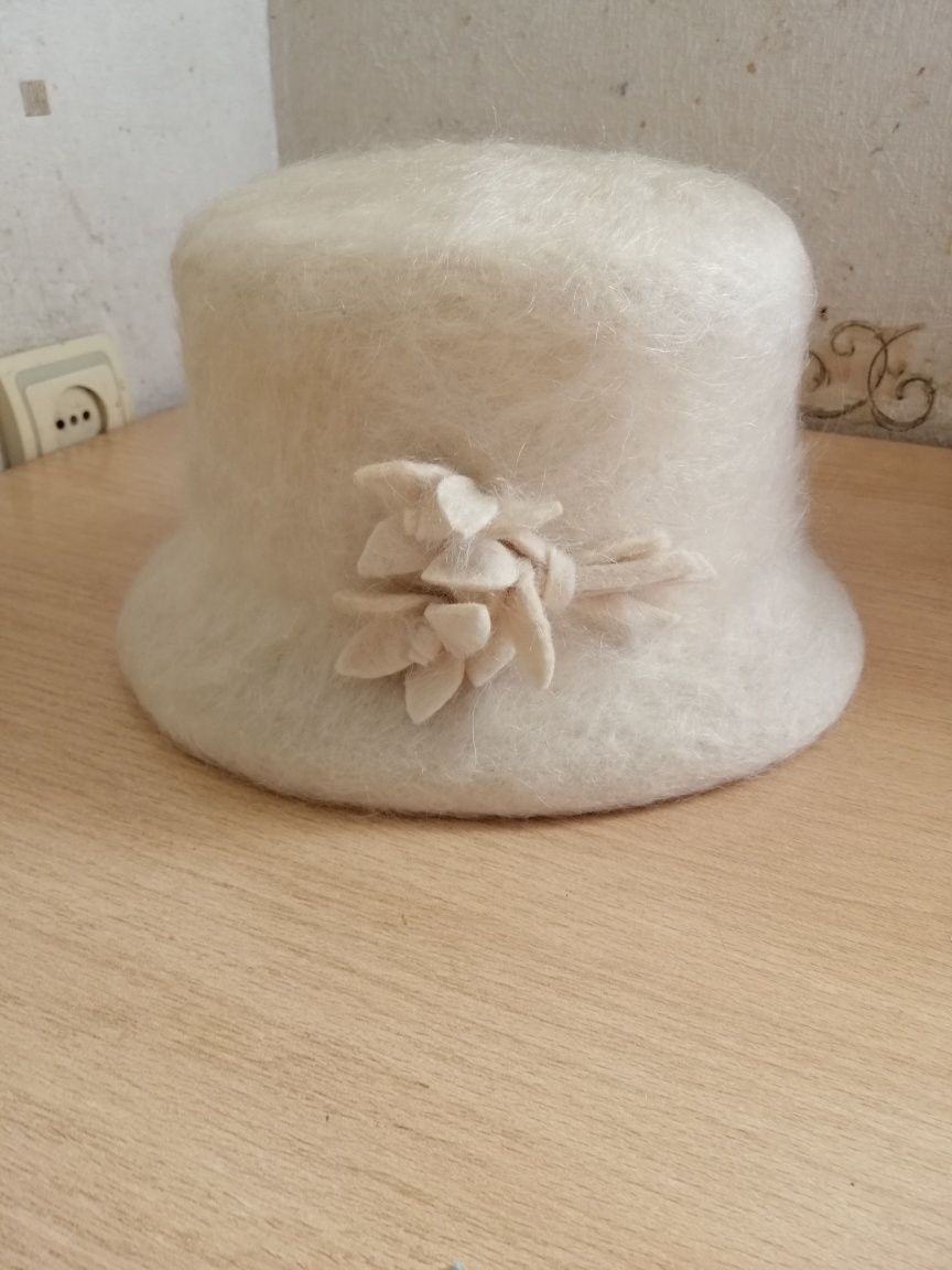 Продам шляпу шапку женскую