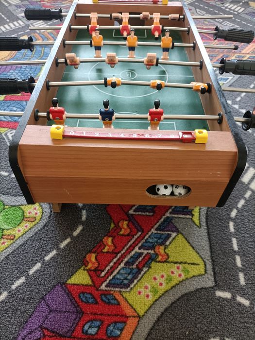 Piłkarzyki drewniane