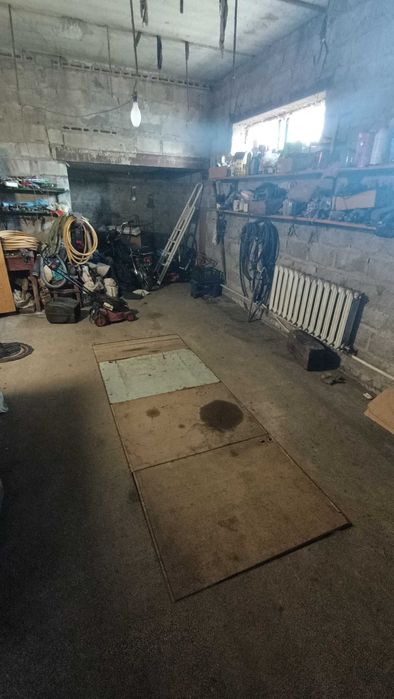 Продам будинок в селищі Ілліча Кривий Ріг