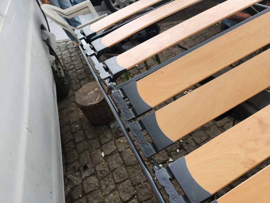 Estrado de cama articulado