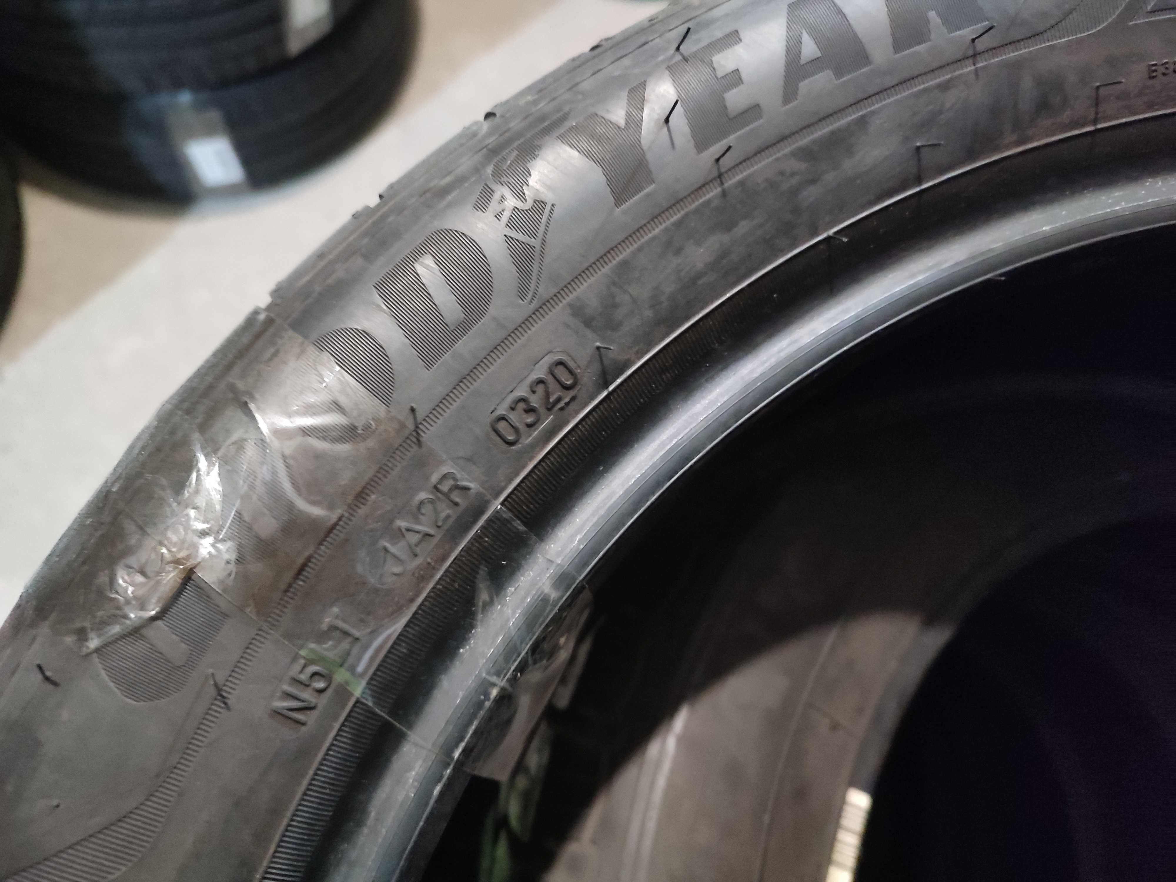 Шины б/у 215/50r19 Goodyear