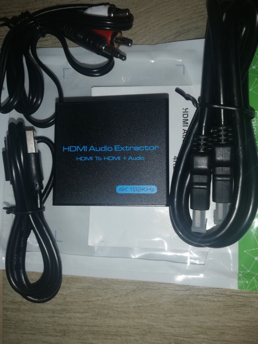 HDMI Audio Extractor 4K HDMI to Optical 3.5mm AUX.