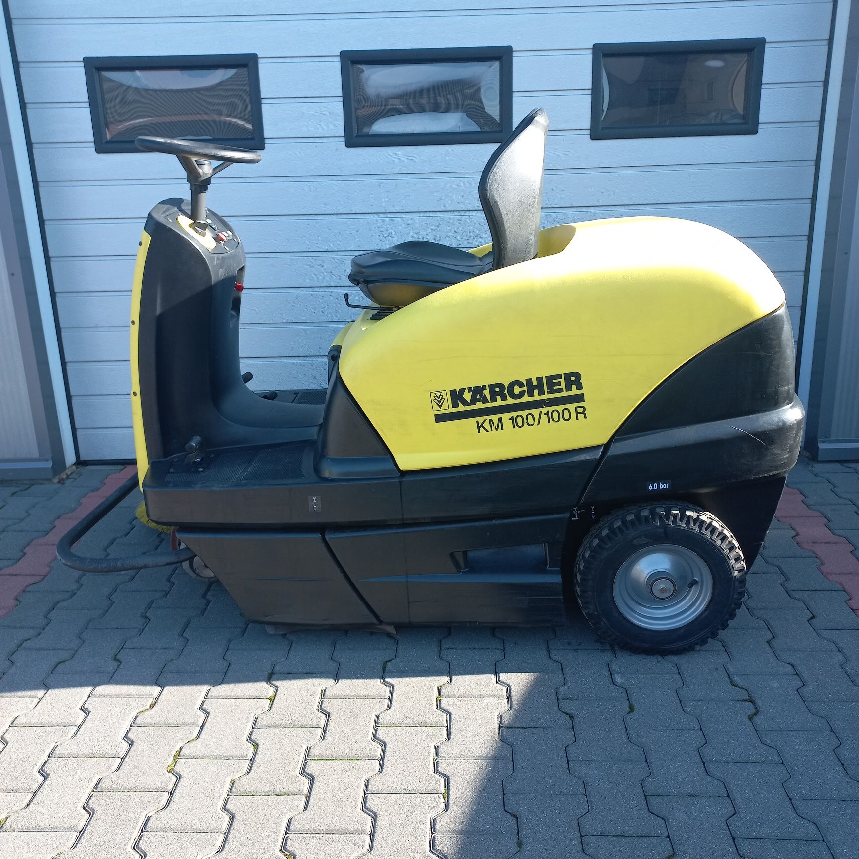 Zamiatarka Karcher KM 100/100 R