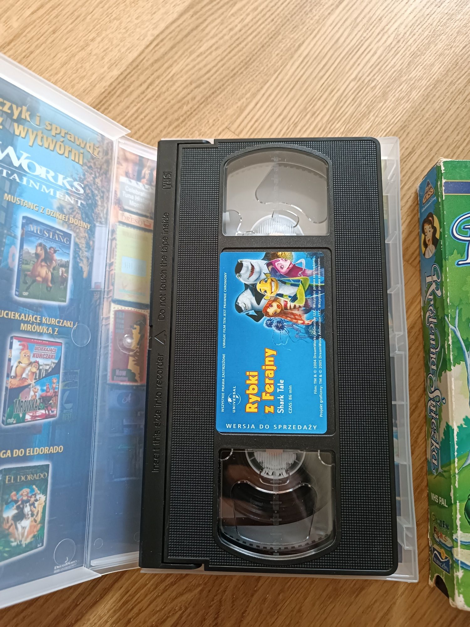 Zestaw kaset VHS: Gdzie jest Nemo?, Rybki z Ferajny, Królewna Śnieżka