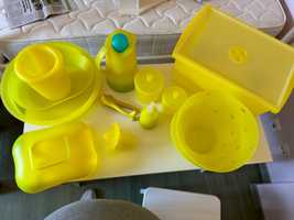 Plásticos e Utensilios em Amarelo