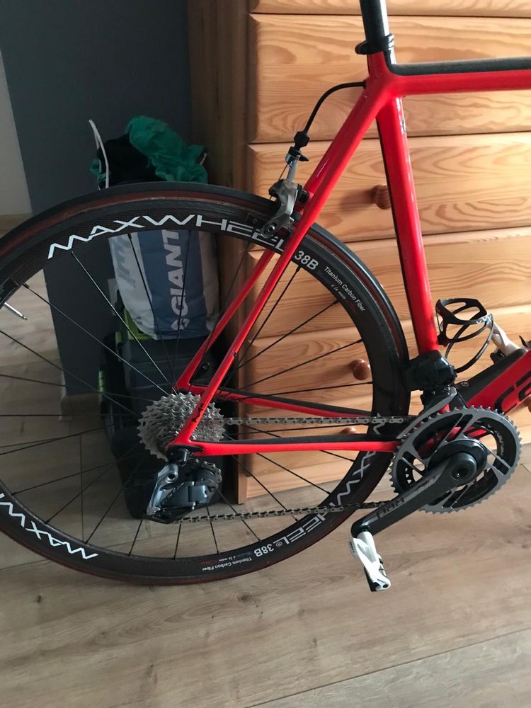 Rower szosowy Cannondale sram red