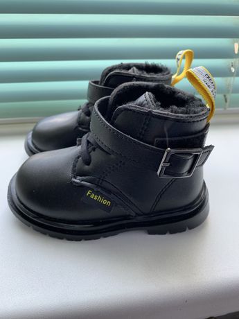 Новые детские зимние ботинки