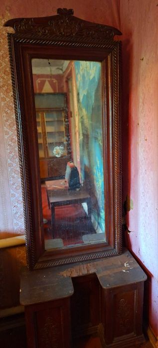 Трюмо (дзеркало) старовинне