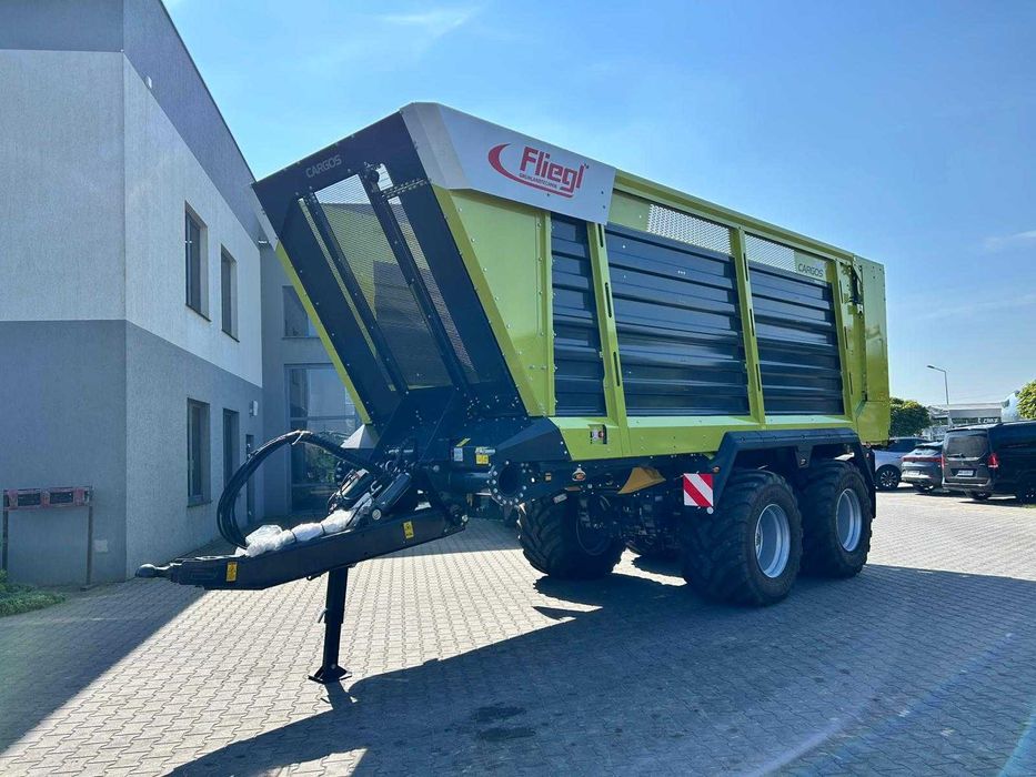 Przyczepa objętościowa Fliegl Cargos 740