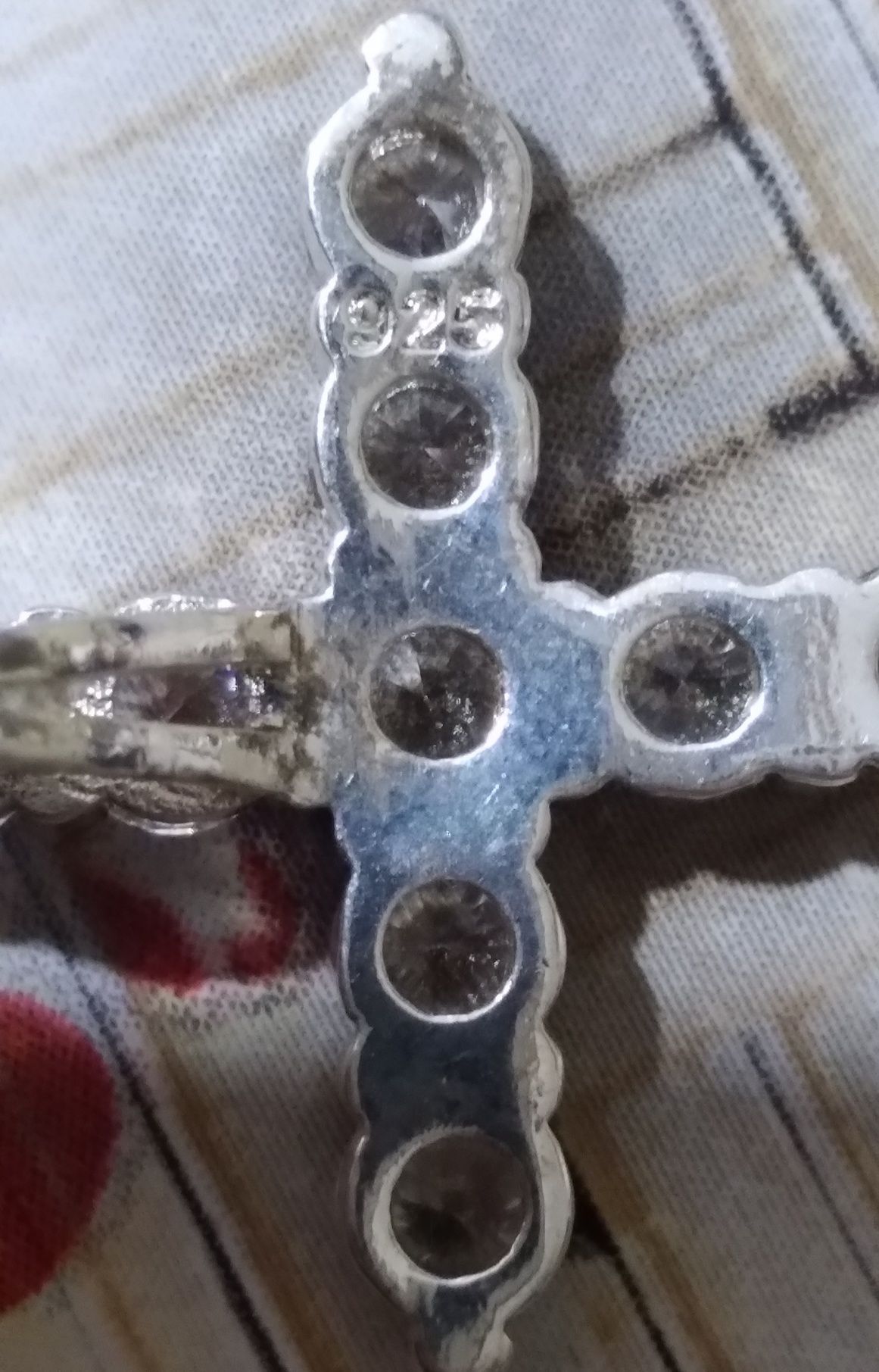 подвеска крест в кристалах ,серебро 925