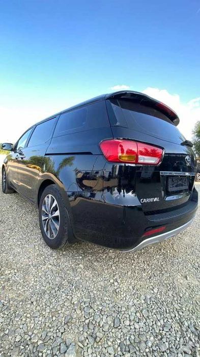2017 Kia Carnival 2.2 дизель можно з ПДВ