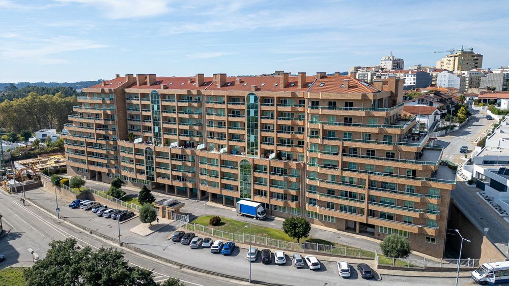 Apartamento T4 duplex