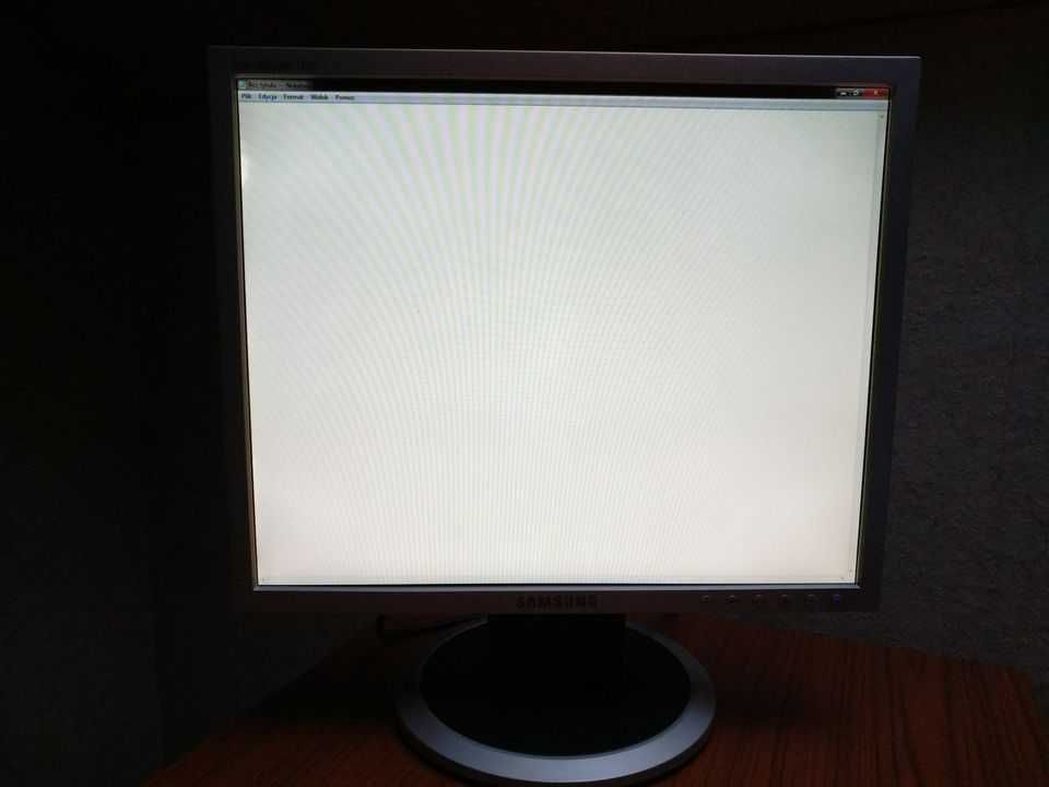 Monitor Samsung 17 cale 740N