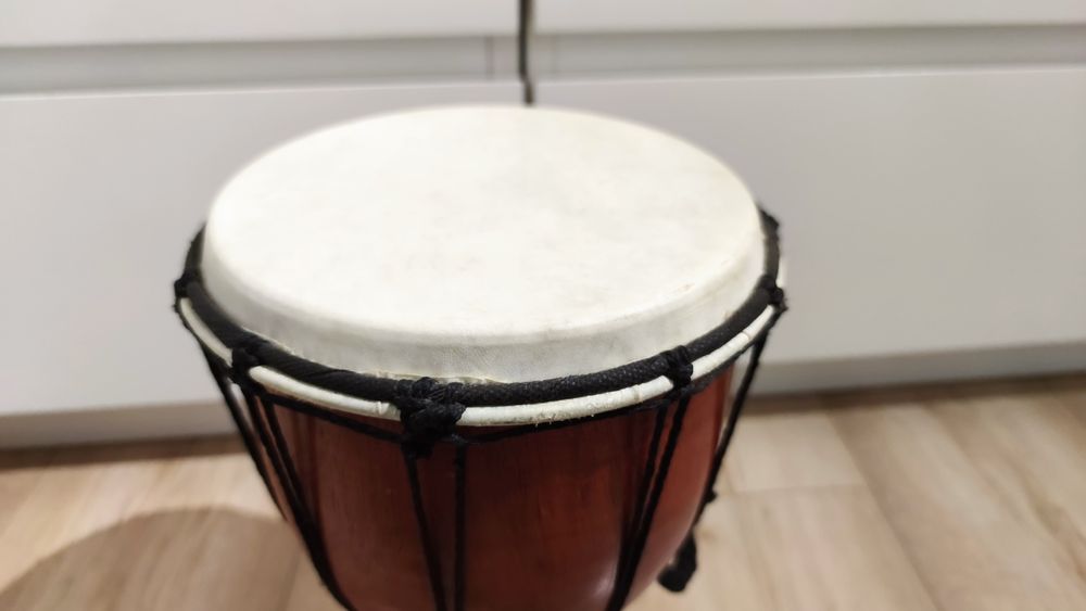 Piękny bęben ręcznie wykonany