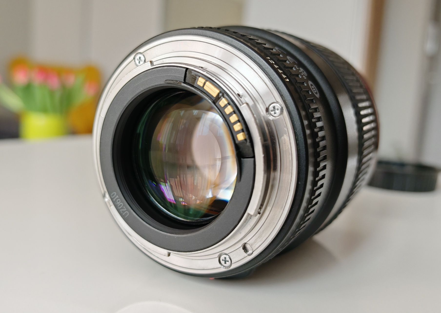 Canon EF 35 f/1.4 L ultrasonic + filtr UV HOYA