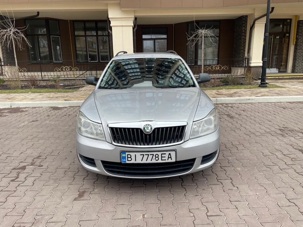Skoda Octavia 1.6 tdi 2011 год