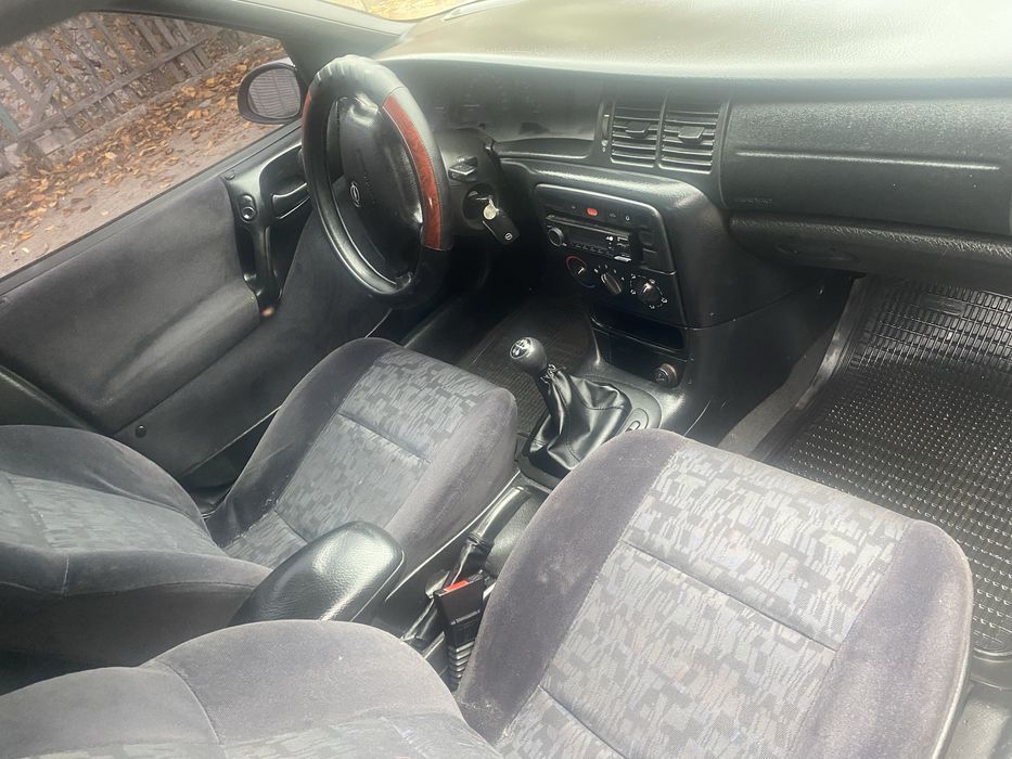 Опель Вектра 2.0 турбодизель. Стан доглянутий!