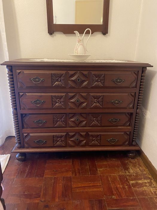 Vende-se mobilia de quarto