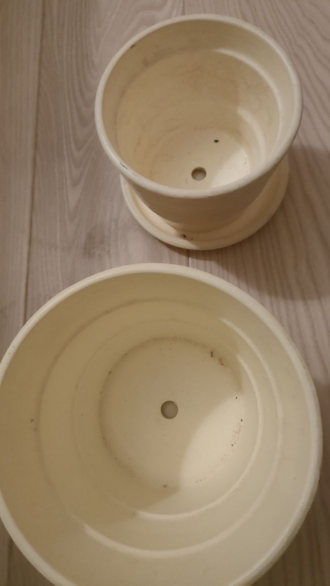 Doniczki ceramiczne osłonki zestaw 2 szt z podstawkami