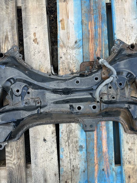 Підрамник передній, балка передня Toyota Prius 30 1.8 2010-2015