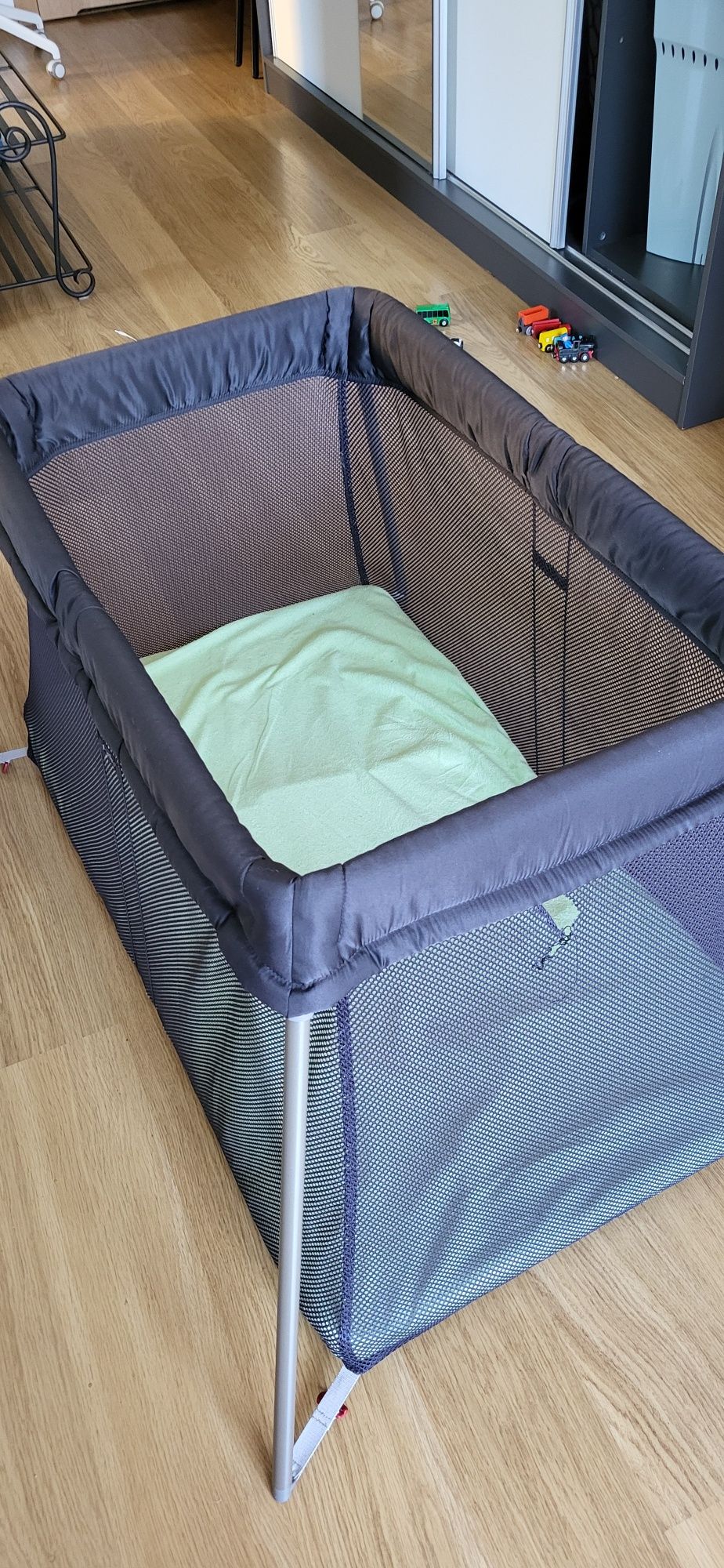 Łóżeczko turystyczne Baby Björn
