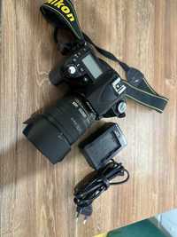 Nikon D90 + obiektyw Nikkor 18-70 + Lampa błyskowa