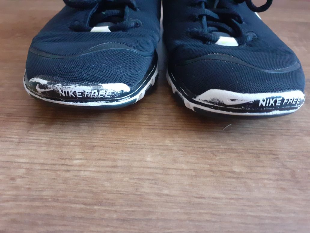 Buty sportowe czarne w roz 38 Nike