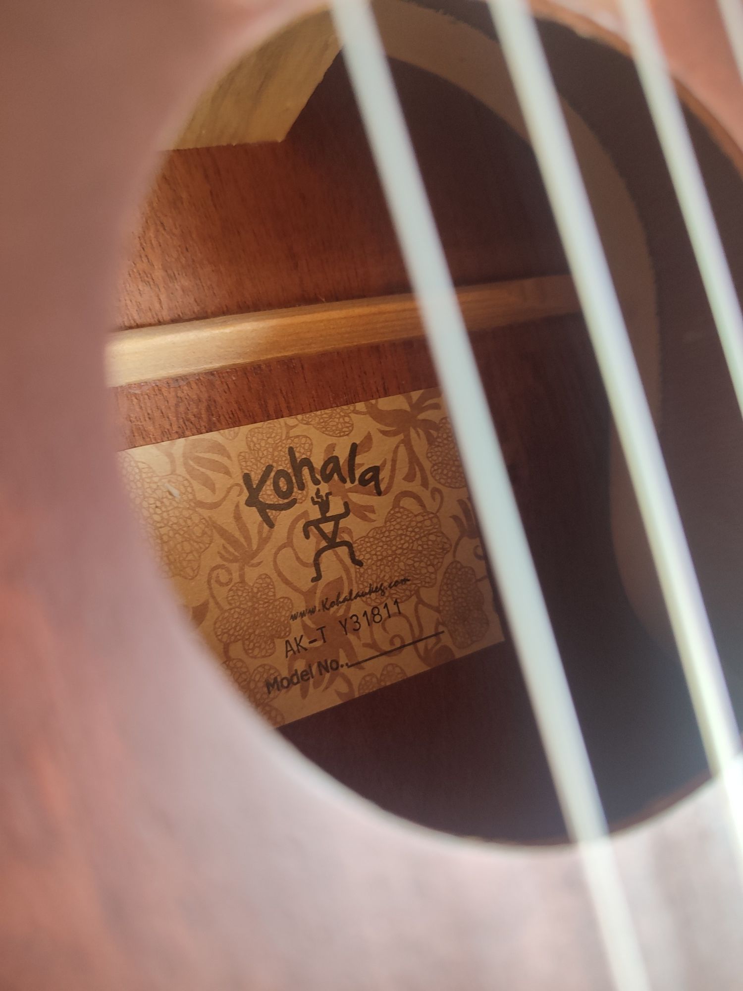 KOHALA Akamai AK-T, Ukulele tenorowe