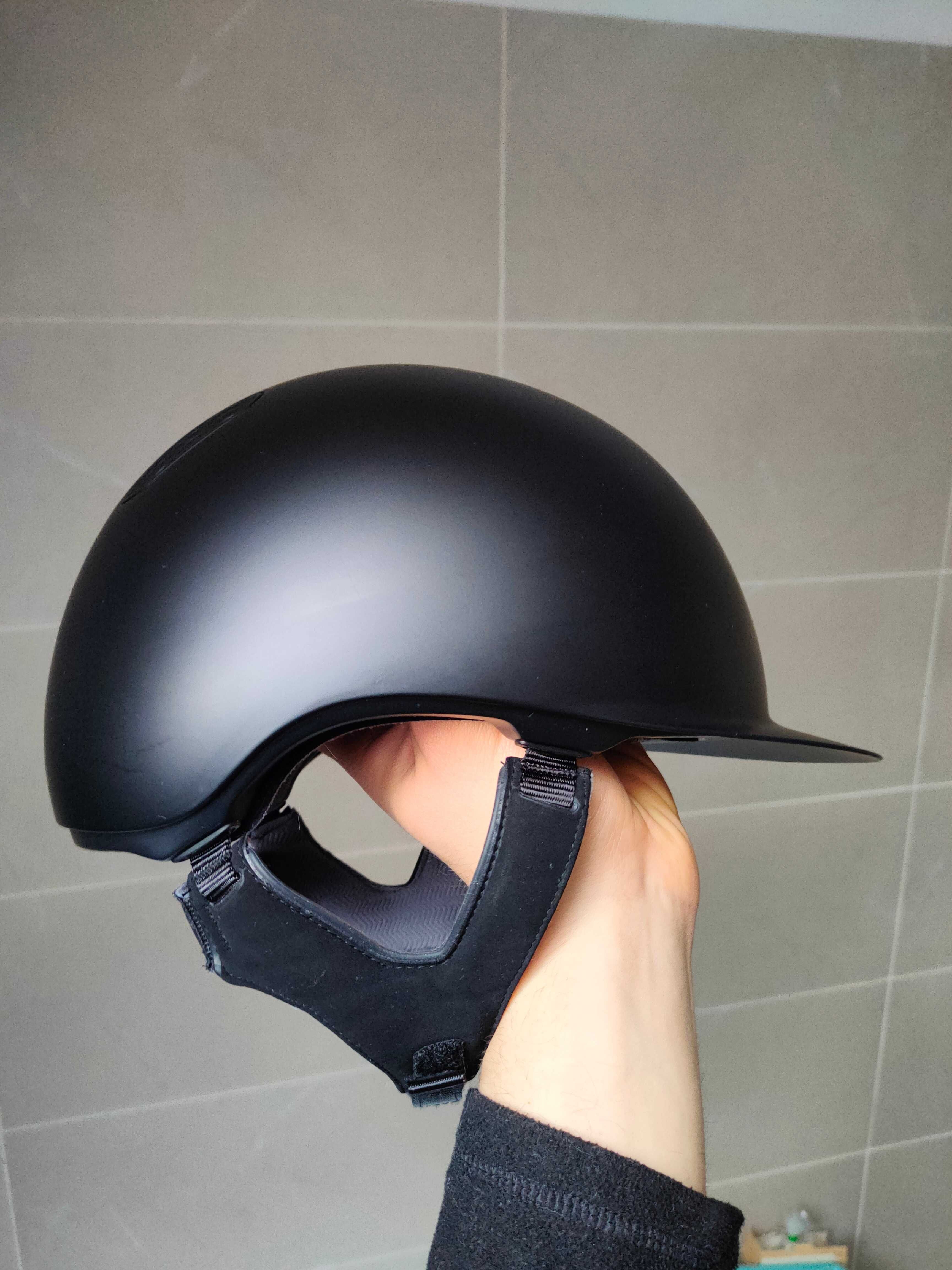 Profesjonalny Kask jeździecki 53cm Fouganza 520