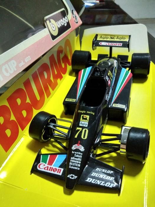 Miniatura F1 de coleção da Bburago