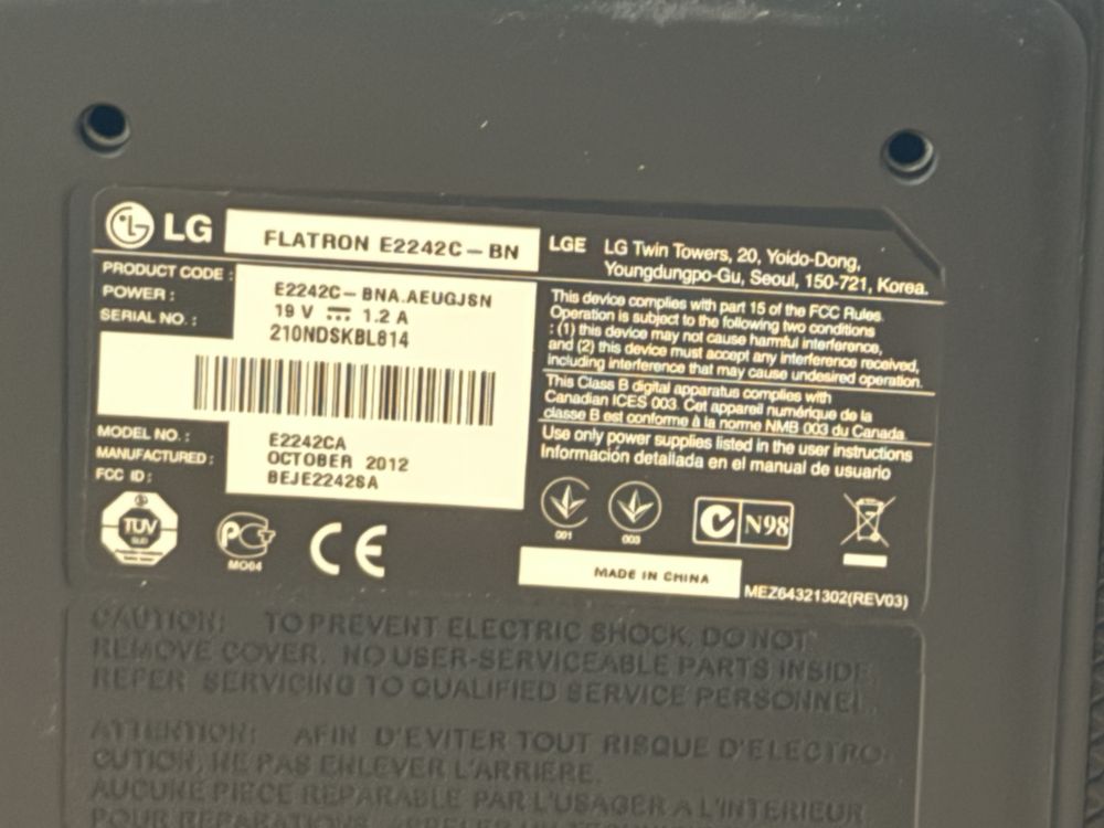 Monitor LG Flatron E2242C-BN | w pelni sprawny