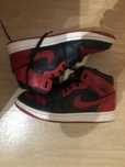 Air Jordan 1 mid