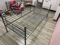 Łóżko dzieciece jedynka z barierką 2mx90cm