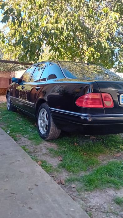 Продам авто Mersedes W 210 ELEGANSE 2.0. газ -бензин
