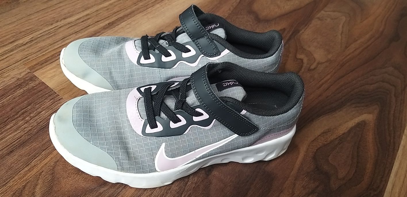 Buty firmy Nike rozmiar 35 zadbane