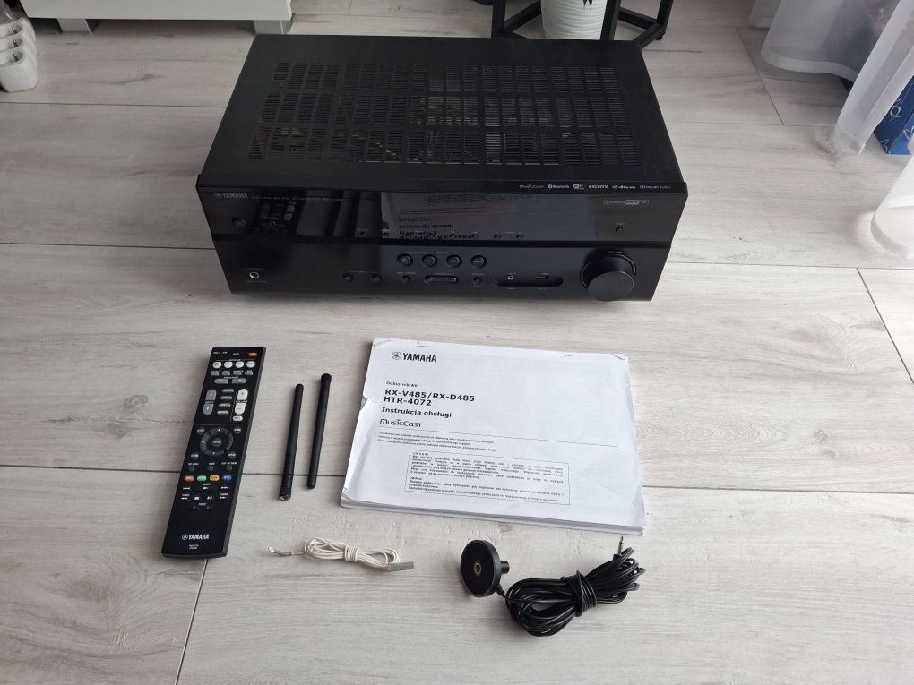 Amplituner Yamaha RX-V485 MusicCast WiFi Bluetooth. Jak nowy! Okazja!