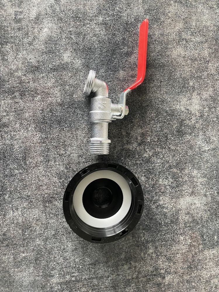 Zawór czerpalny 1/2” z nakrętka kran do Mauser zbiornik IBC 1000L