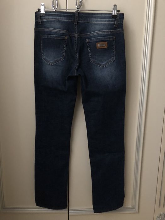 Джинси жіночі темно синього кольору